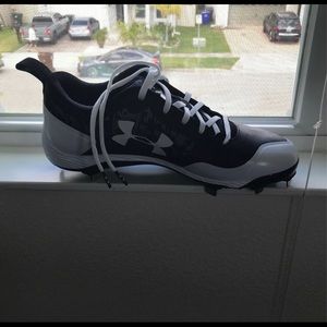 Under armour basketball cleats